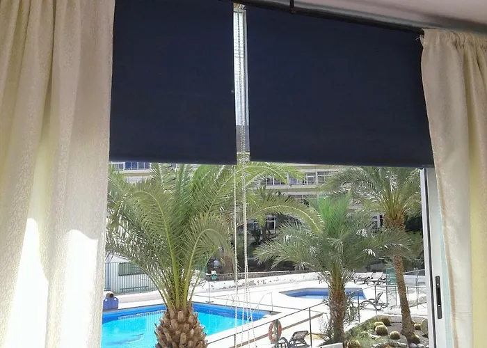 Close To Yumbo,free Parking *