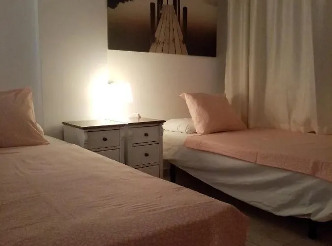 Lejlighed Close To Yumbo,free Parking