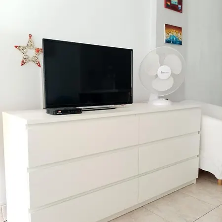 Close To Yumbo,free Parking