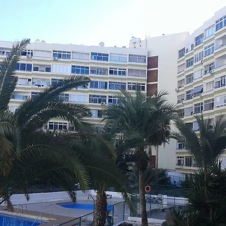 Close To Yumbo,free Parking Apartman