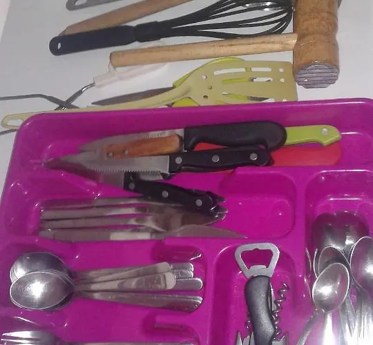 Close To Yumbo,free Parking *