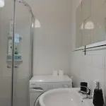 Close To Yumbo,free Parking