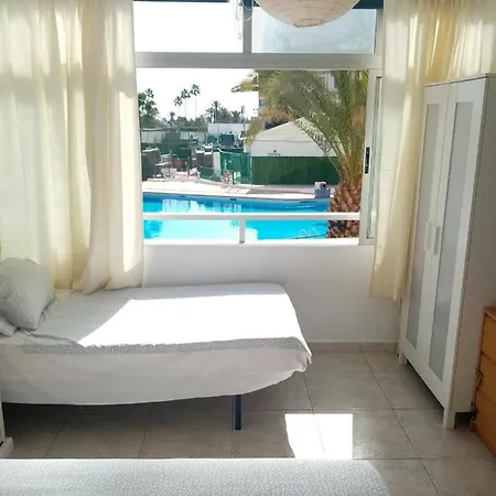 Close To Yumbo,free Parking Apartman