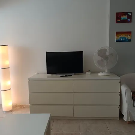 Close To Yumbo,free Parking Apartamento