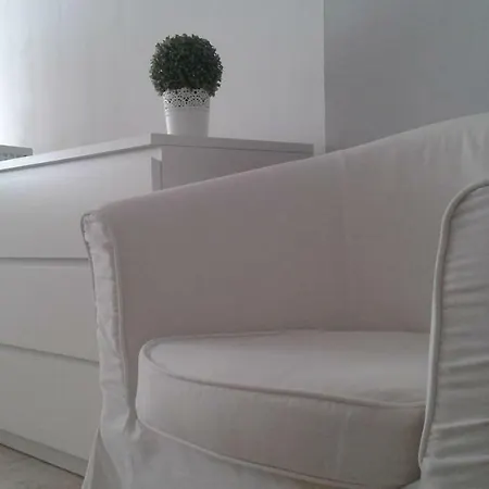 Apartman Close To Yumbo,free Parking
