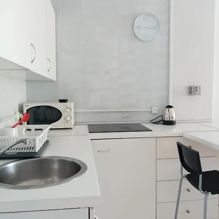 Daire Close To Yumbo,free Parking