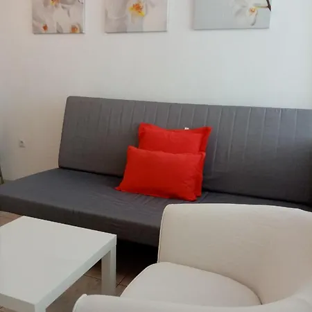 Daire Close To Yumbo,free Parking